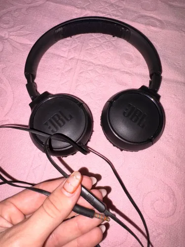 Fone JBL original com fio