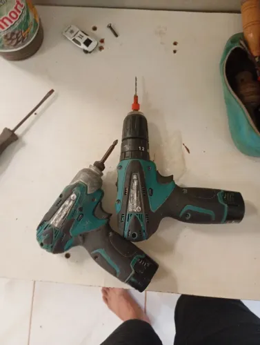 Vendo kit Makita parafusadeira e furadeira 