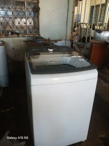 Vende si máquina de lavar roupas