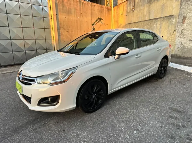 Citroen C4 Lounge Tendance 1.6 Turbo Flex Aut. 2015