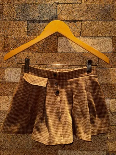 Roupas e acessórios menina
