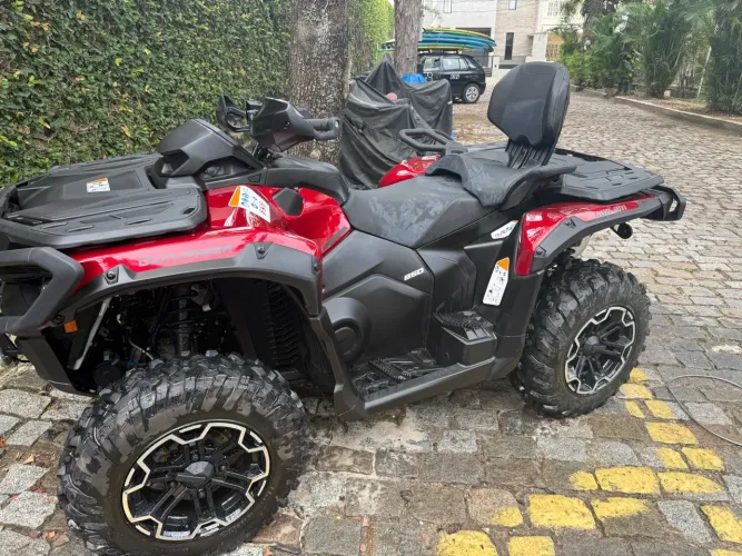 Can am 850 com carreta rodoviária e capa 