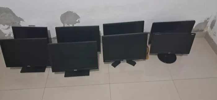 Monitores DELL 19 E 17