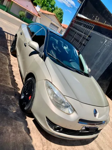 Renault Fluence Sed. Dynamique 2.0 16V Flex Aut. 2013