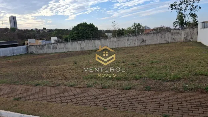 Terreno com 661 m² para venda ou permuta em apartamento acima de 90 m²