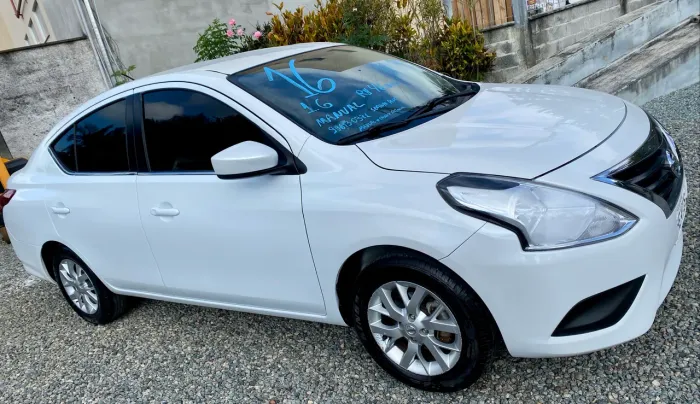 Nissan Versa SL 1.6 16V Flexstart 4P Mec. 2016
