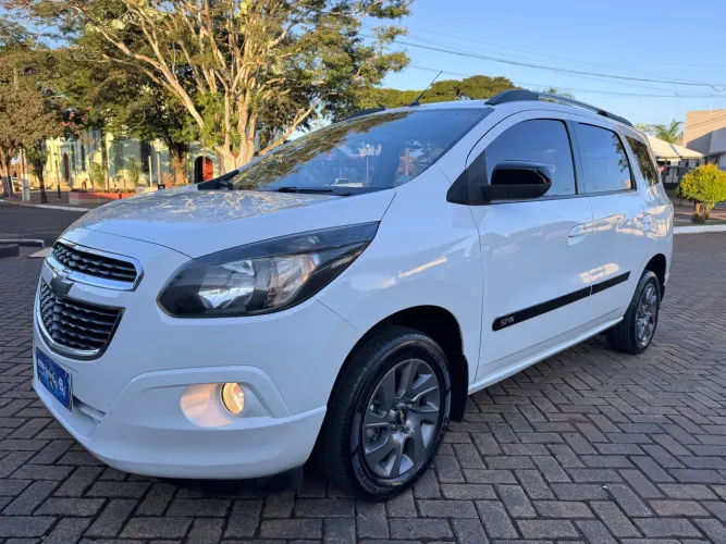 Chevrolet Spin Advantage 1.8 8V Econo.flex 5P Aut. 2017