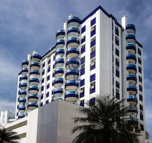 Apartamento com 3 dormmitórios no Itacorubi