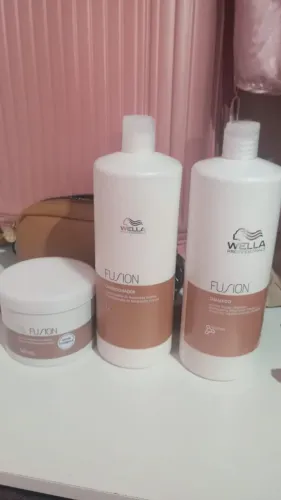 Shampoo de 1 litro e condicionador Wella fusion e máscara de 500 litro
