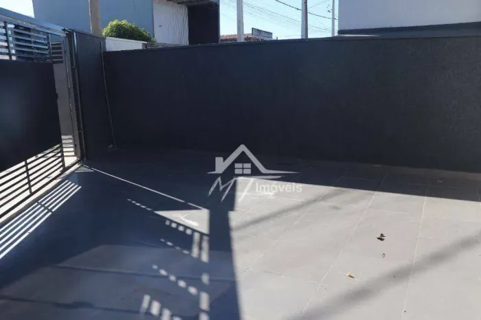 Casa com 2 dormitórios à venda, 60 m² por R$ 385.000 - Jardim Maria Antonia (Nova Veneza) 
