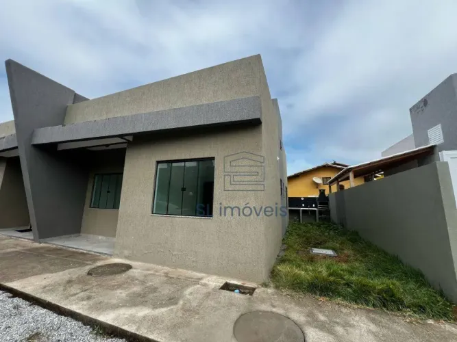 Casa com 2 quartos e suíte à venda em condomínio no bairro valorizado de Rio das Ostras
