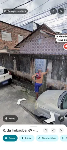 Tem documentos em dias espaço da até para fazer um mercadinho,ou fazer apartamentos para a