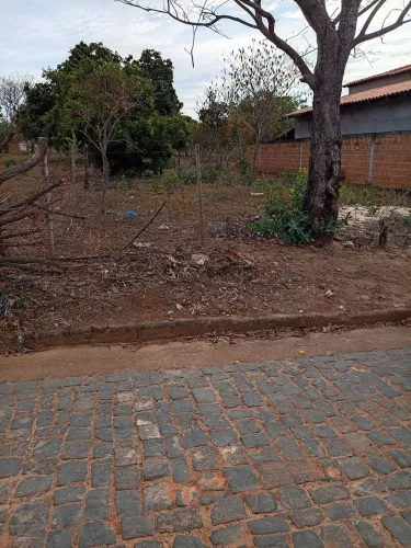 VENDE-SE LOTE NO CENTRO DA CIDADE BONITO DE MINAS