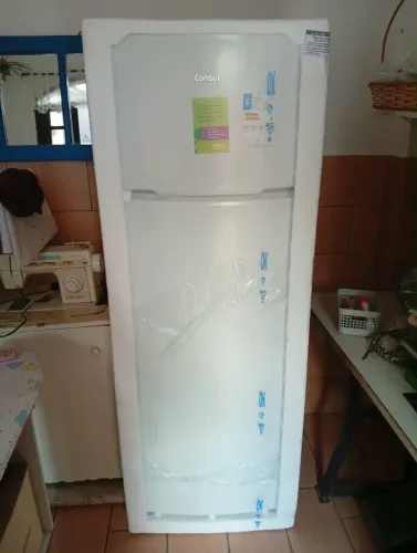 Geladeira cônsul 322 litros