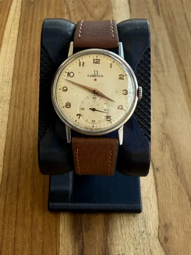 Relógio Omega Jumbo Estrela Vermelha - 1946