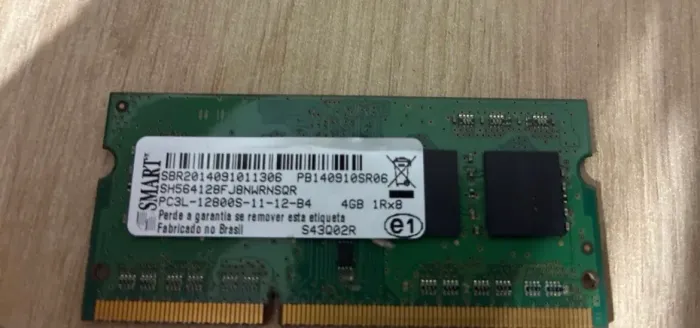 memória RAM SODIMM de 4GB da marca Smart