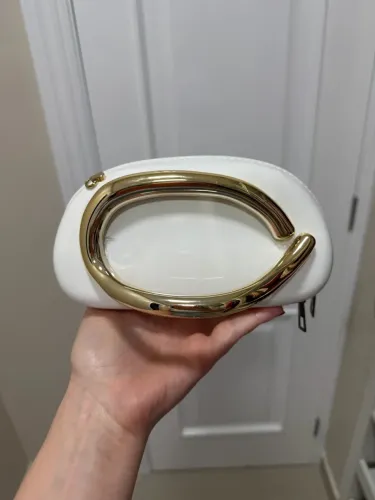 Bolsa de Mão / Clutch Zara Off-White com Argola Dourada