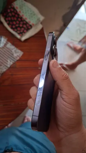 iPhone 14 Pro Max por s24 ultra 