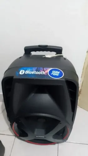Vende-se um caixa de som novo pouco uso qualquer entrar em contato *