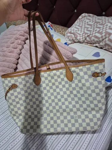 Bolsa LV