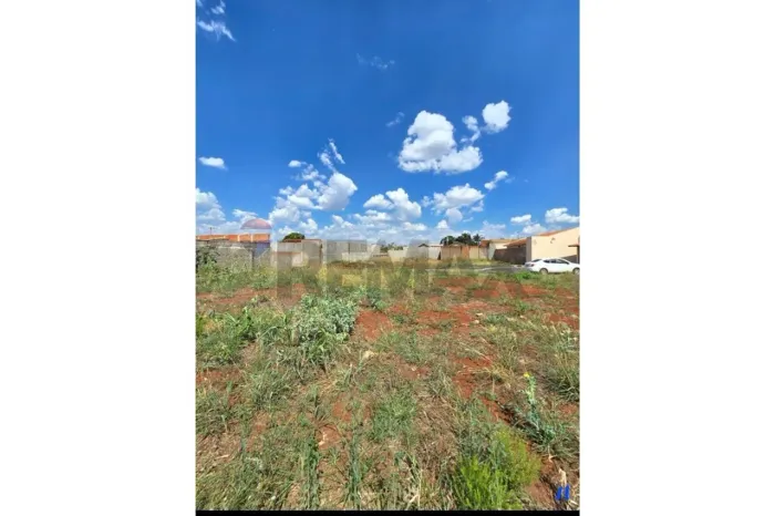Excelente terreno de 192m² no Bairro Baixada - Pronto para construir