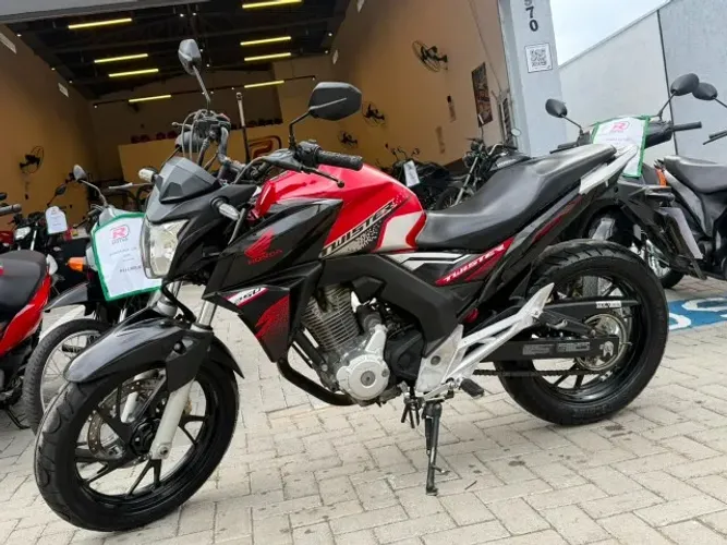CB 250 TWISTER 2021