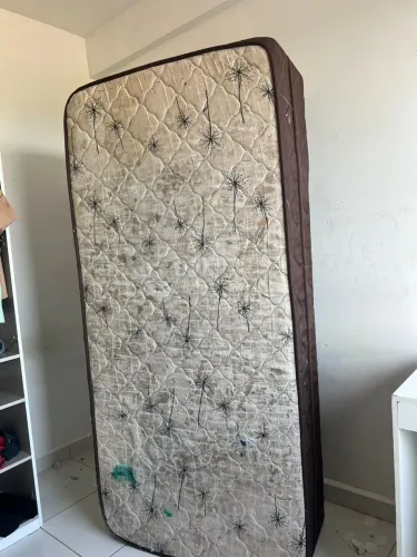Cama de solteiro doação 