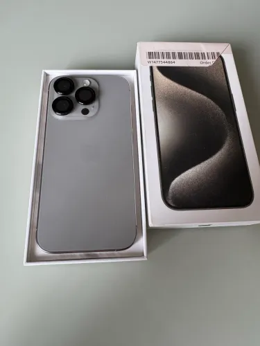 iphone 15 Pro 256GB