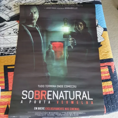 Pôster de Cinema Sobrenatural A Porta Vermelha 64x94
