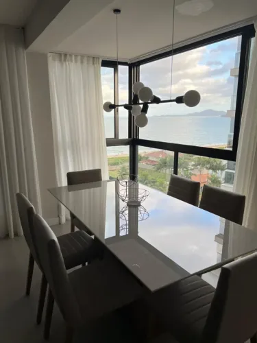 Apartamento Quadra mar em Balneário Piçarras