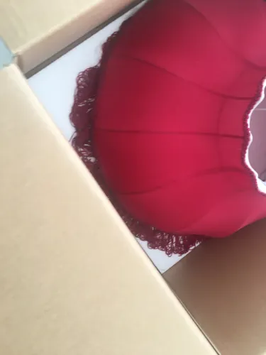 Vendo uma cúpula de Abarjur na cor vermelha