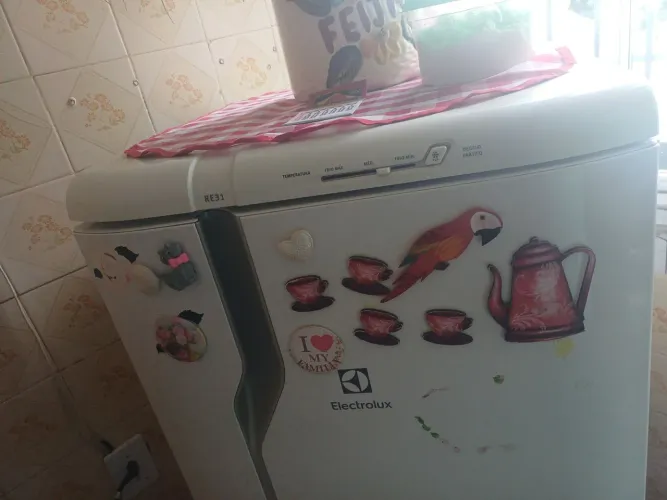 Geladeira em ótimo estado bem conservada