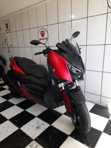 Yamaha Xmax 250/ABS revisada com garantia