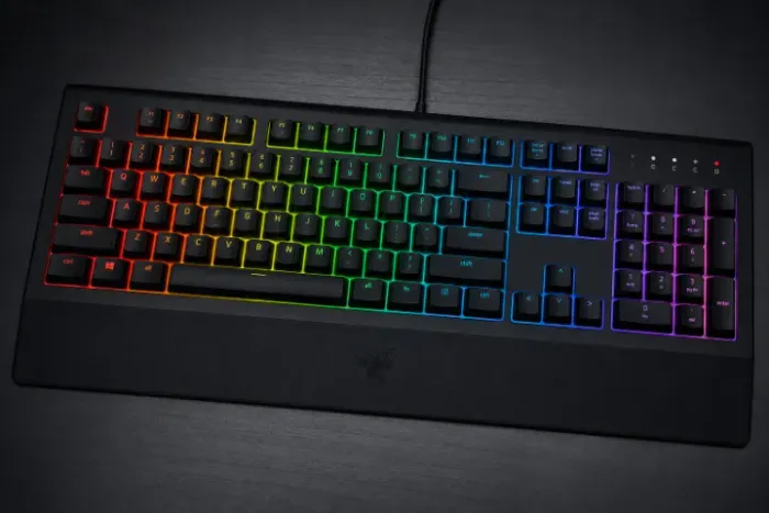 TECLADO GAMER RAZER CYNOSA