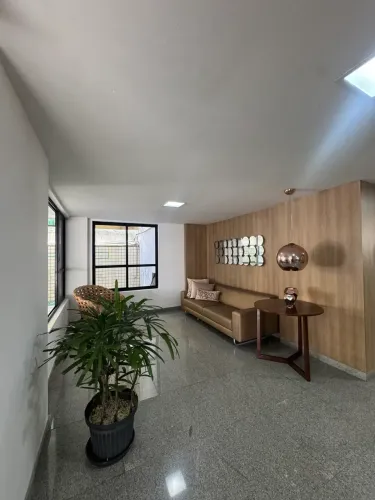 Apartamento amplo na Ponta Verde!