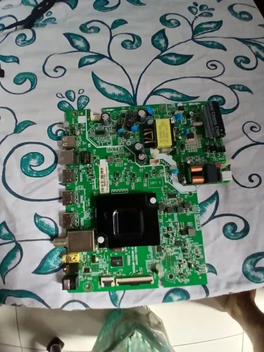 Placa Mãe Principal Semp TCL Modelo 32R6500 (Defeito - Leia a Descrição)