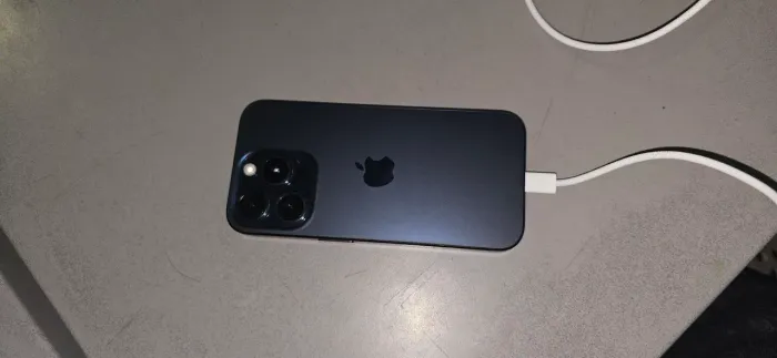 Iphone 15 pro - 128 gb - 86% - excelente