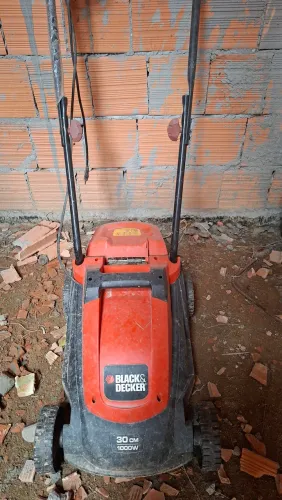 Cortador de grama