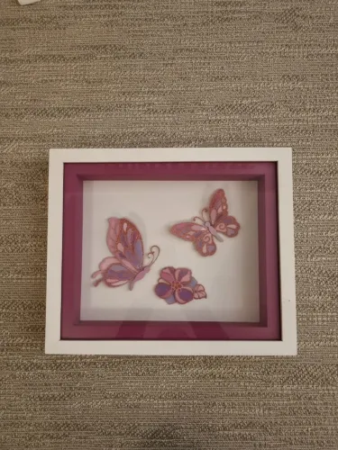 Quadro Infantil Borboletas Lilás 3D Caixa Alta - Decoração Quarto Menina / Bebê
