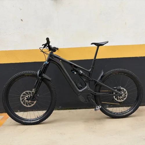 Bicicleta elétrica Specialized Turbo Levo Expert