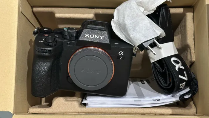 Sony A7IV - Bateria original e caixa