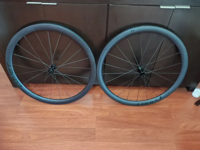 Rodas de carbono tubelles a disco 700c