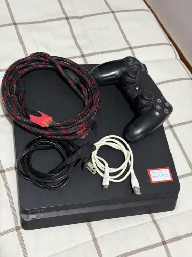Console PS4 Slim 1T versão 11.50 para desbloquear