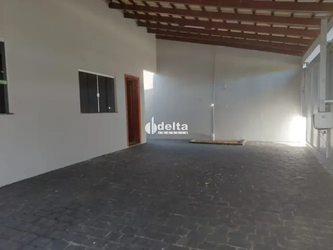 Casa residencial com 3 quartos sendo 1 suíte disponível para venda no bairro Custódio Pere