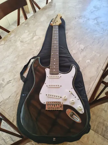 Guitarra Michael