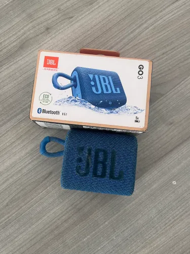 Caixinha de som JBL original a prova d?água.