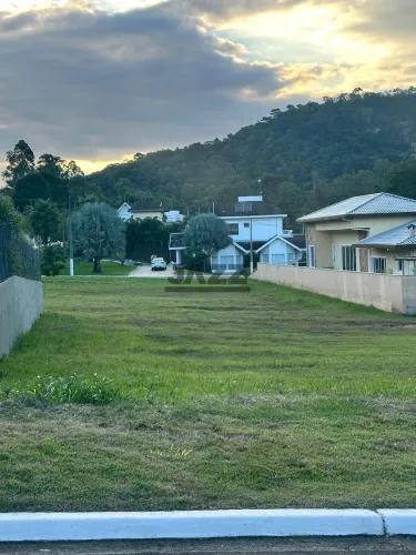 Terreno em condomínio no Reserva Fazenda São Francisco, Jambeiro