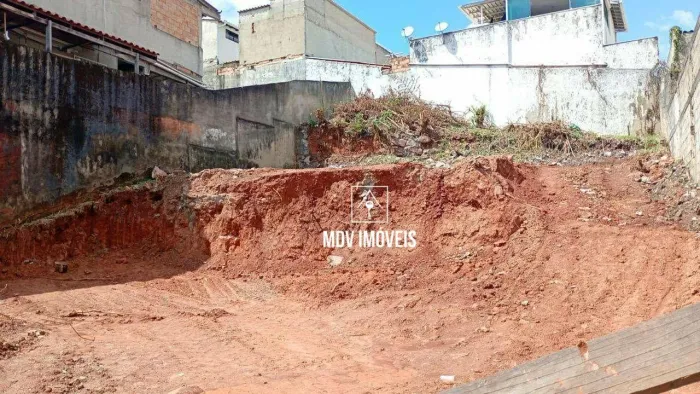 LOTE 360m² NO BAIRRO JAQUELINE | R$ 270 MIL | IDEAL PARA CONSTRUTORES E INVESTIDORES