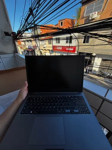 VENDO NOTEBOOK SAMSUNG BOOK NP550XDA ? SUPER CONSERVADO!