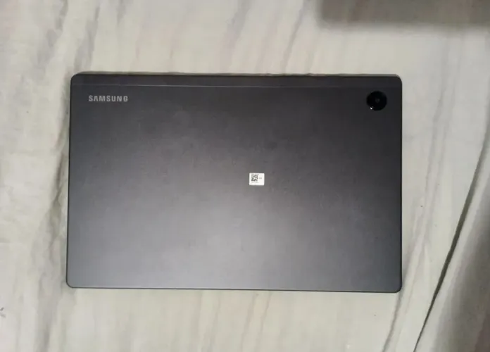 Galaxy tablet A8